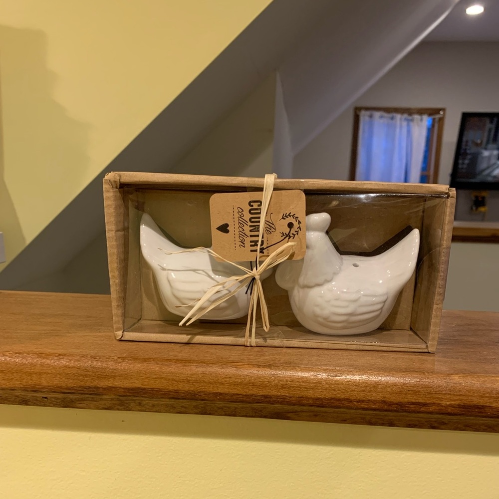Farmhouse Style salt and Pepper shakers